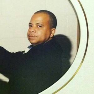 Meet your Posher, Derrick